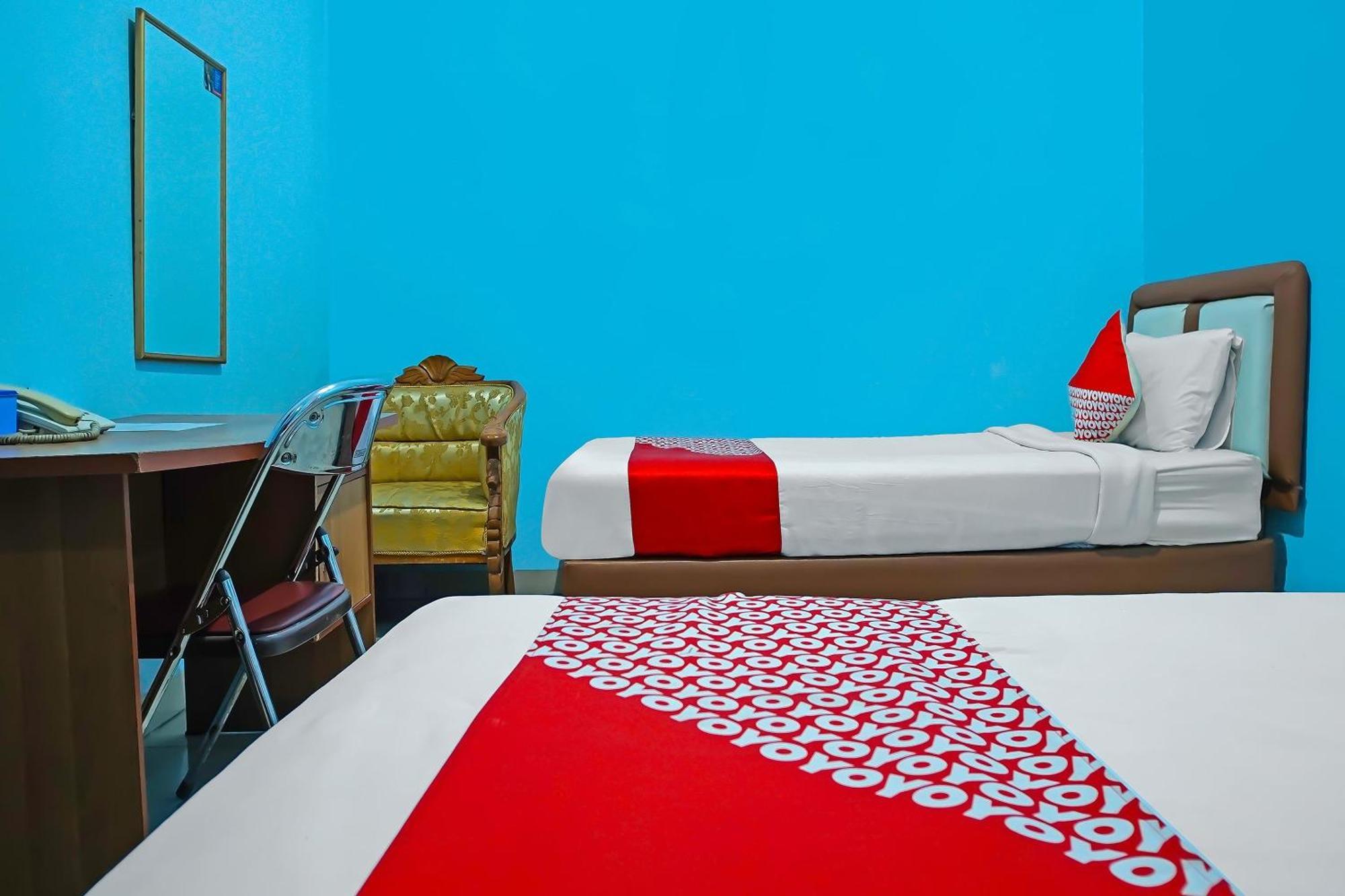 Oyo 92577 Hotel Sidikalang Near Kejaksaan Negeri Dairi 외부 사진
