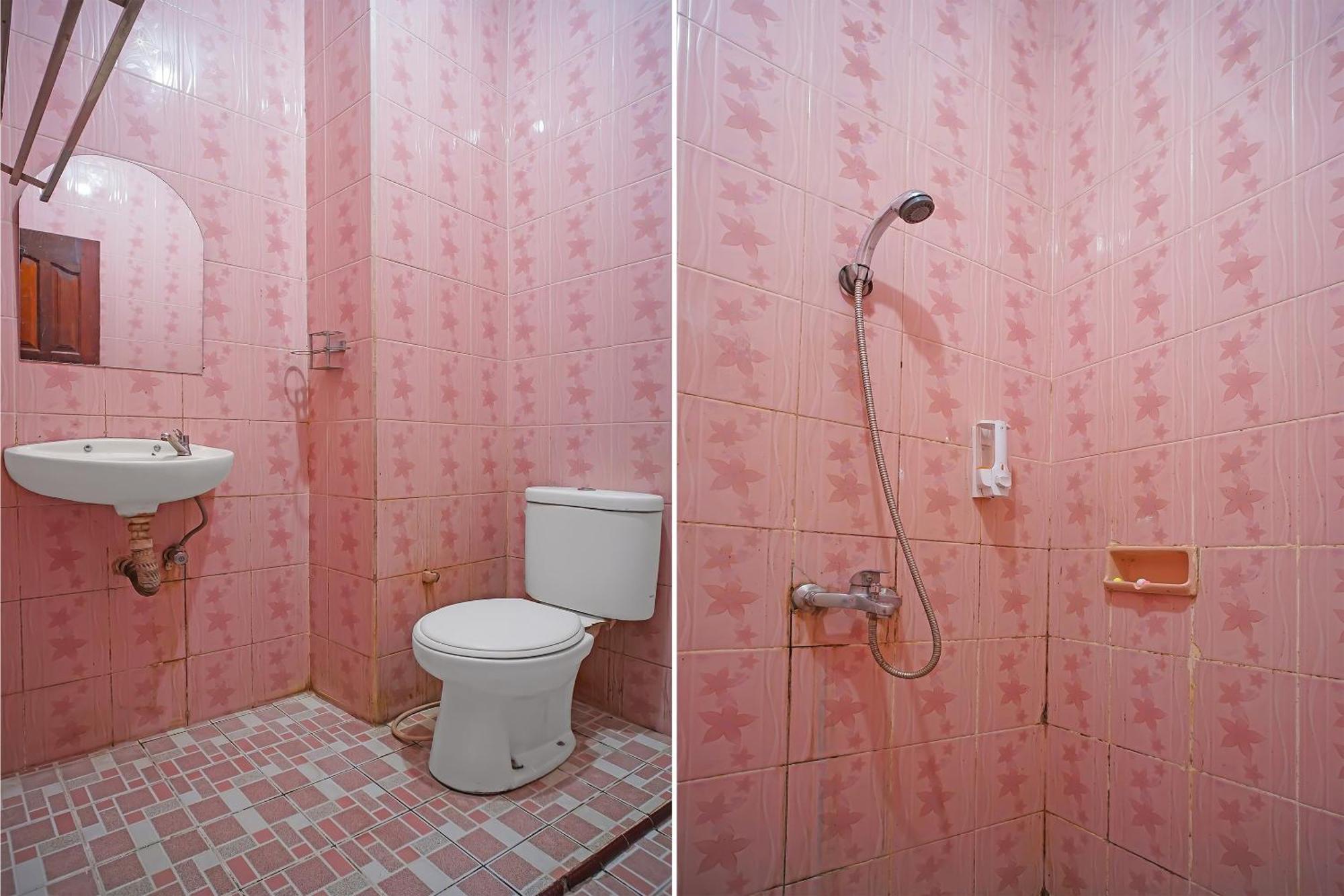 Oyo 92577 Hotel Sidikalang Near Kejaksaan Negeri Dairi 외부 사진