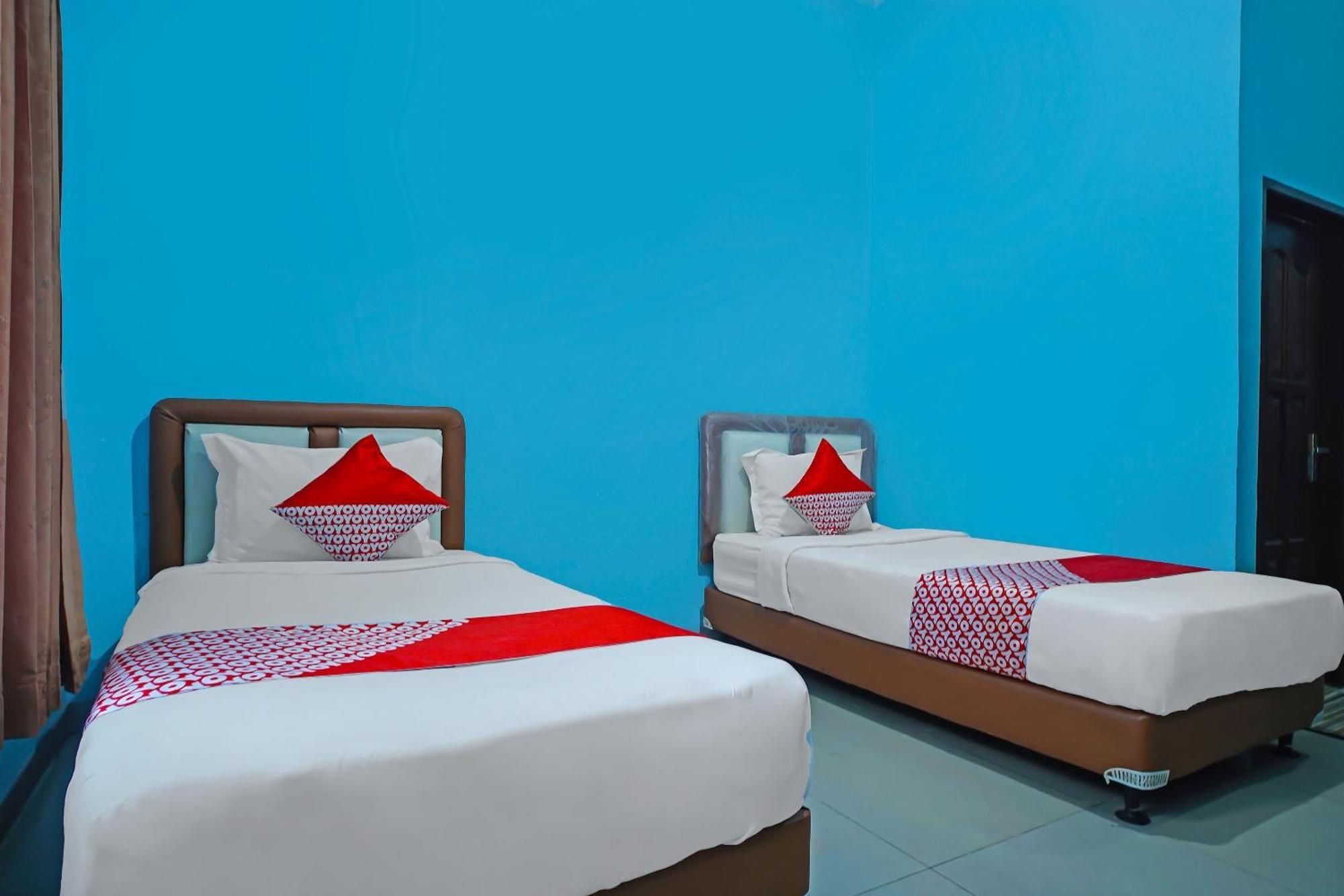 Oyo 92577 Hotel Sidikalang Near Kejaksaan Negeri Dairi 외부 사진